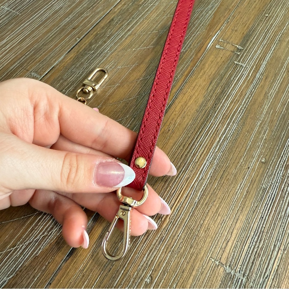 Michael Kors wristlet strap - Picture 2 of 4